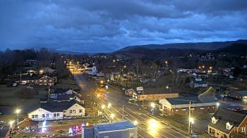 Weather camera view of Russell County Courthouse.