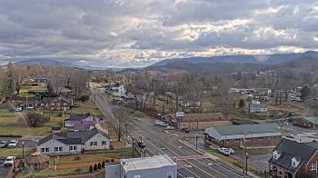 Weather camera view of Russell County Courthouse.