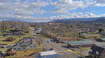Weather camera view of Russell County Courthouse.
