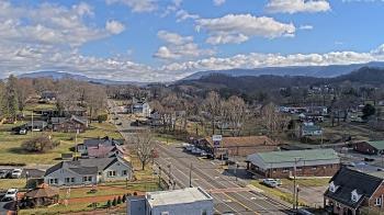 Weather camera view of Russell County Courthouse.