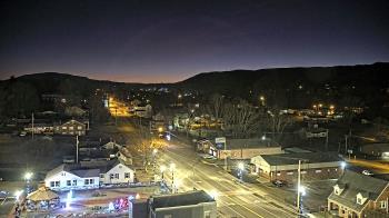 Weather camera view of Russell County Courthouse.