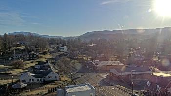 Weather camera view of Russell County Courthouse.
