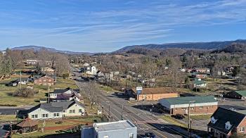 Weather camera view of Russell County Courthouse.