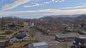 Weather camera view of Russell County Courthouse.