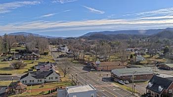 Weather camera view of Russell County Courthouse.