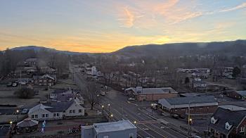 Weather camera view of Russell County Courthouse.
