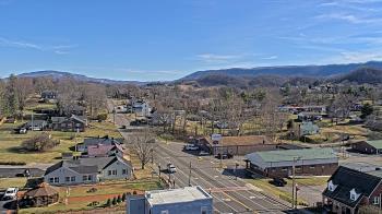 Weather camera view of Russell County Courthouse.