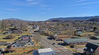 Weather camera view of Russell County Courthouse.