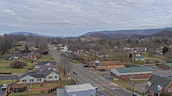 Weather camera view of Russell County Courthouse.