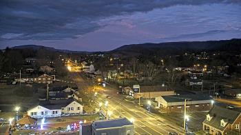 Weather camera view of Russell County Courthouse.