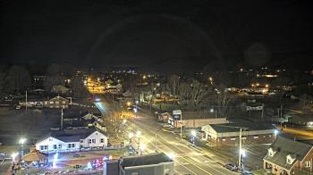 Weather camera view of Russell County Courthouse.