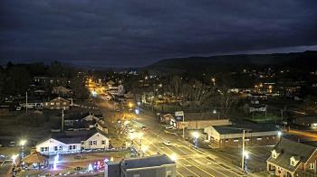 Weather camera view of Russell County Courthouse.