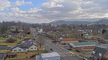 Weather camera view of Russell County Courthouse.