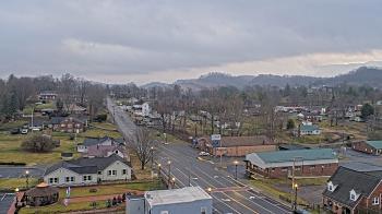 Weather camera view of Russell County Courthouse.