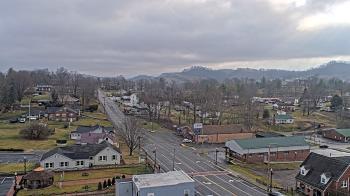 Weather camera view of Russell County Courthouse.