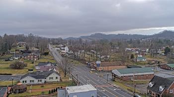 Weather camera view of Russell County Courthouse.
