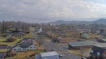 Weather camera view of Russell County Courthouse.