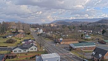 Weather camera view of Russell County Courthouse.