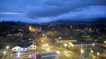 Weather camera view of Russell County Courthouse.
