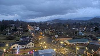 Weather camera view of Russell County Courthouse.