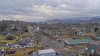 Weather camera view of Russell County Courthouse.