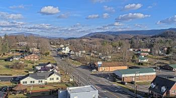 Weather camera view of Russell County Courthouse.