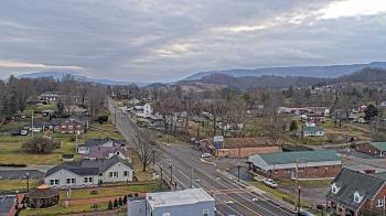 Weather camera view of Russell County Courthouse.