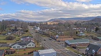 Weather camera view of Russell County Courthouse.