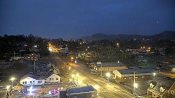 Weather camera view of Russell County Courthouse.