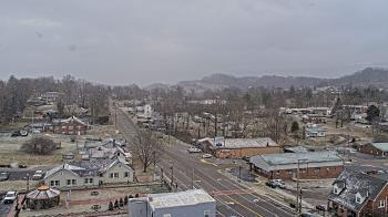 Weather camera view of Russell County Courthouse.