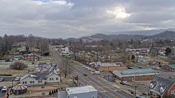 Weather camera view of Russell County Courthouse.