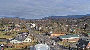 Weather camera view of Russell County Courthouse.