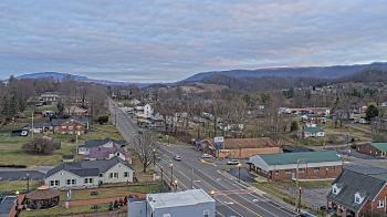 Weather camera view of Russell County Courthouse.