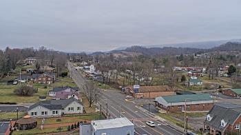 Weather camera view of Russell County Courthouse.