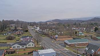 Weather camera view of Russell County Courthouse.