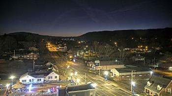 Weather camera view of Russell County Courthouse.
