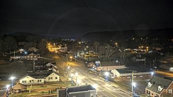 Weather camera view of Russell County Courthouse.