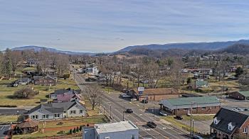 Weather camera view of Russell County Courthouse.