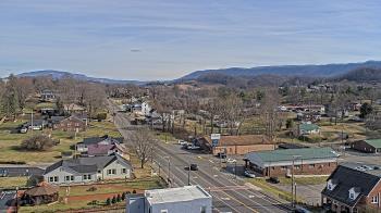 Weather camera view of Russell County Courthouse.