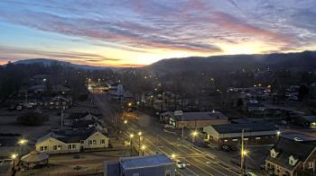 Weather camera view of Russell County Courthouse.