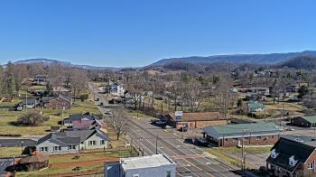Weather camera view of Russell County Courthouse.