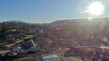 Weather camera view of Russell County Courthouse.