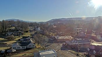 Weather camera view of Russell County Courthouse.