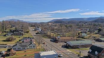 Weather camera view of Russell County Courthouse.