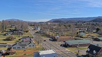 Weather camera view of Russell County Courthouse.