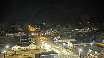 Weather camera view of Russell County Courthouse.