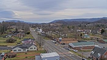 Weather camera view of Russell County Courthouse.