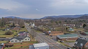 Weather camera view of Russell County Courthouse.
