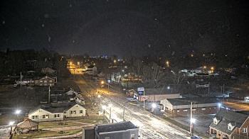 Weather camera view of Russell County Courthouse.