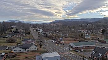 Weather camera view of Russell County Courthouse.